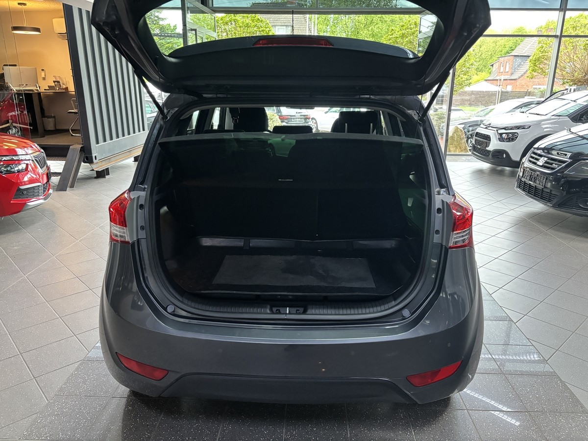 Hyundai ix20 1.4 Passion Blue PDC SHZ Bluetooth