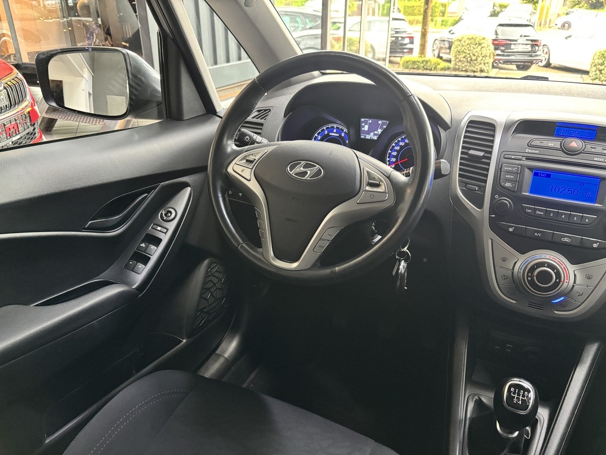 Hyundai ix20 1.4 Passion Blue PDC SHZ Bluetooth