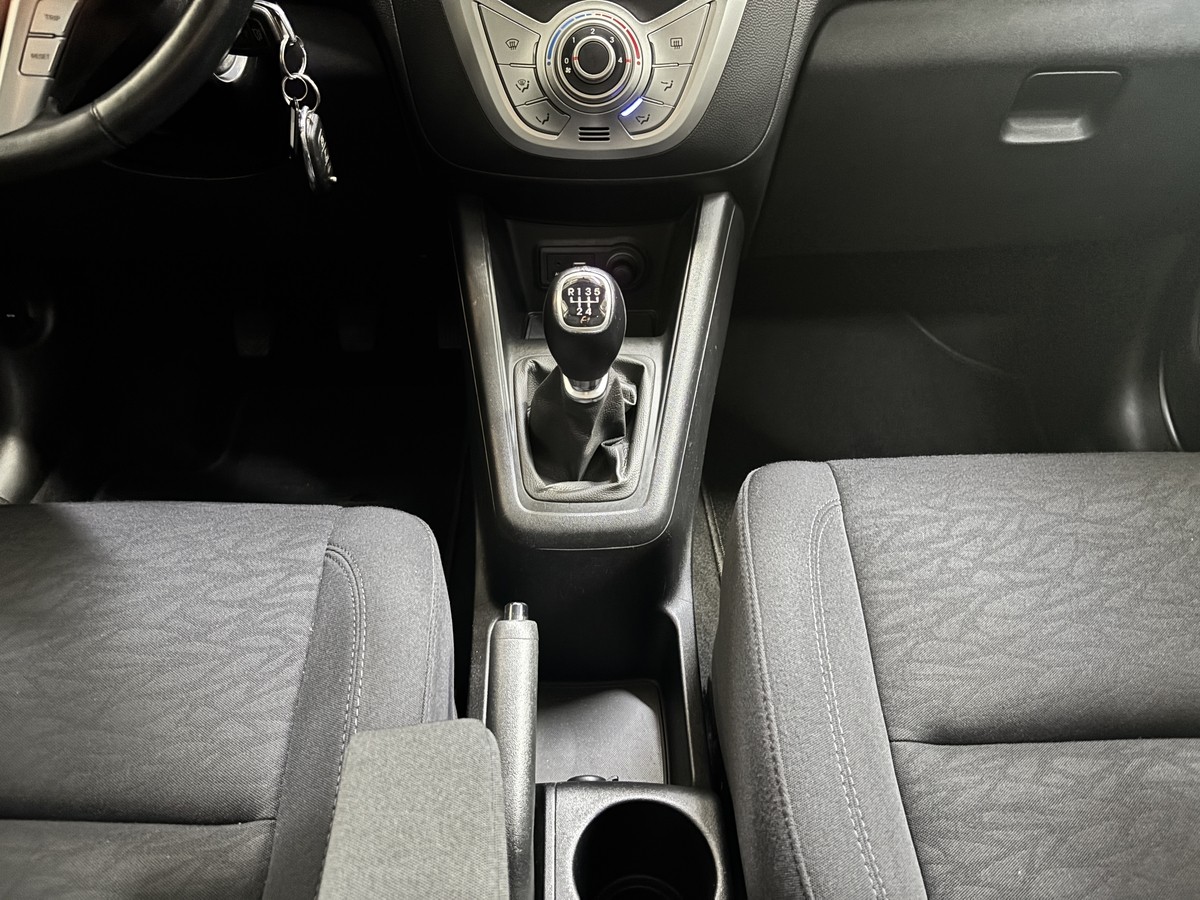 Hyundai ix20 1.4 Passion Blue PDC SHZ Bluetooth