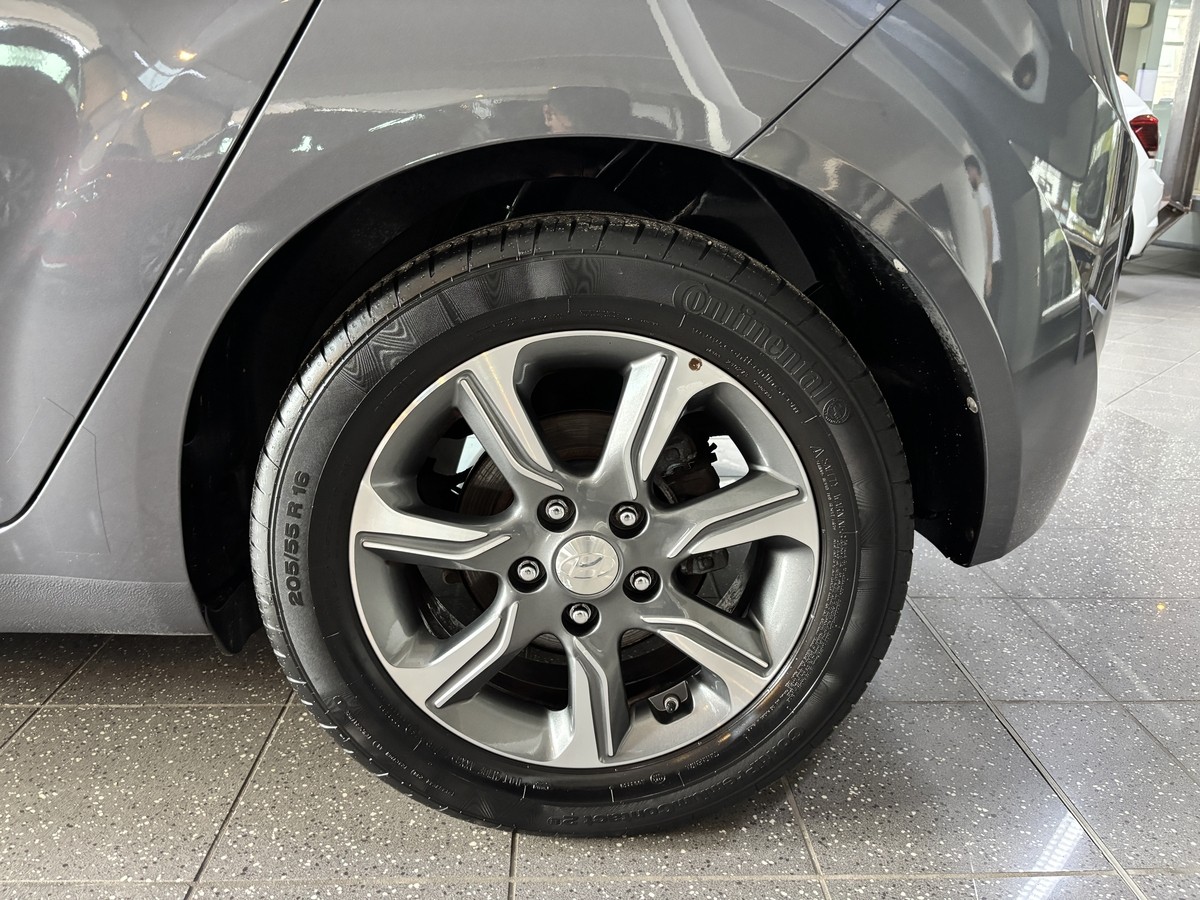 Hyundai ix20 1.4 Passion Blue PDC SHZ Bluetooth