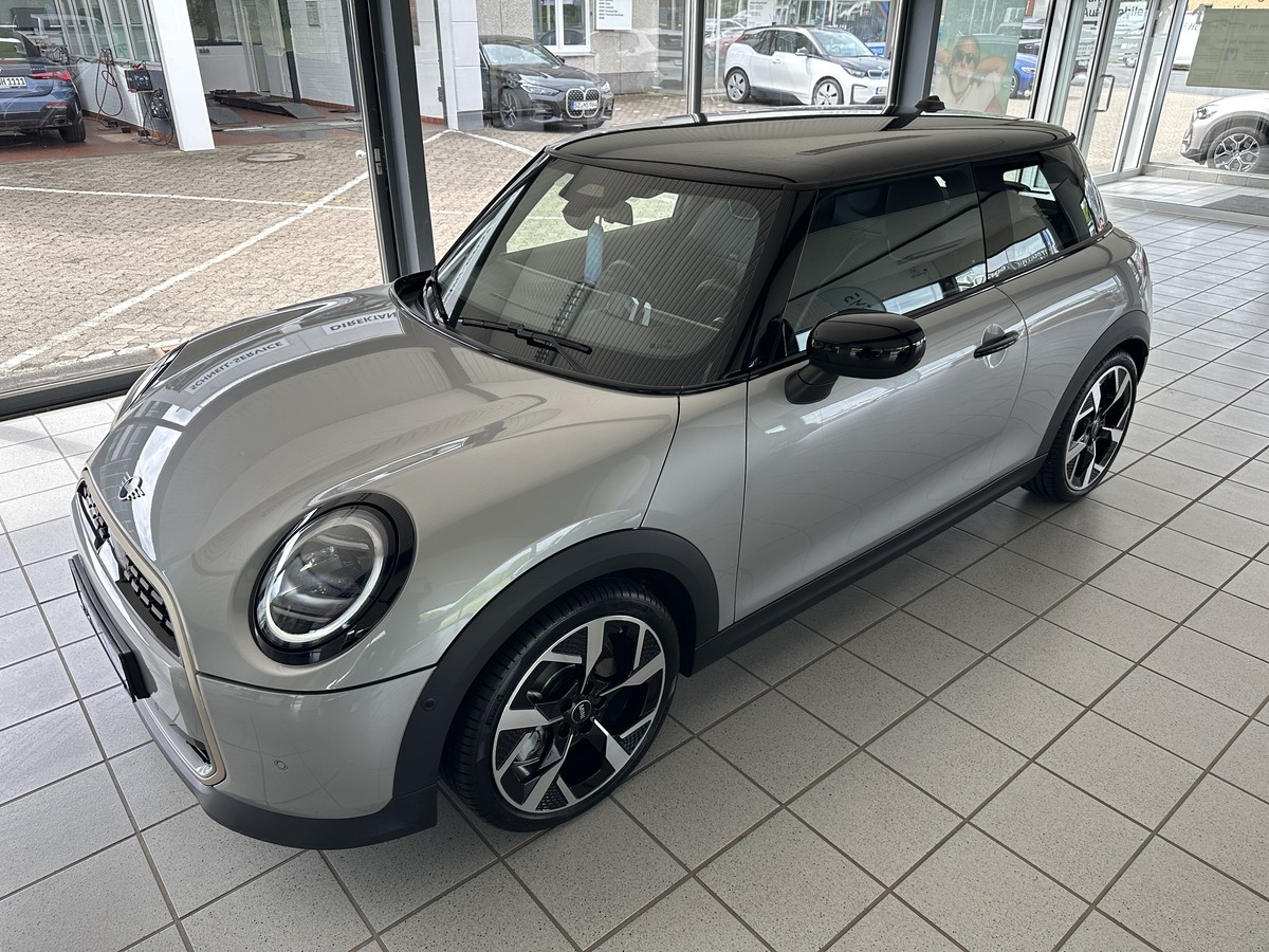MINI Cooper C Favoured Trim HUD Lenkradheizung LED RFK