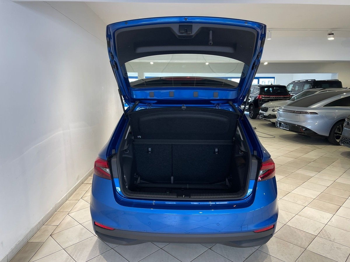 Skoda Fabia 1.0TSI Selection 5J Garantie