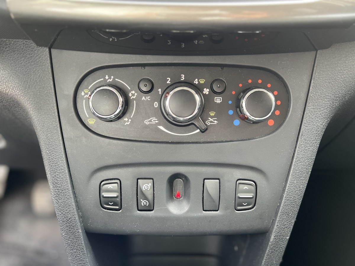 Dacia Sandero II 0.9 TCe 90 Stepway Prestige Klima - PDC h. - Navi