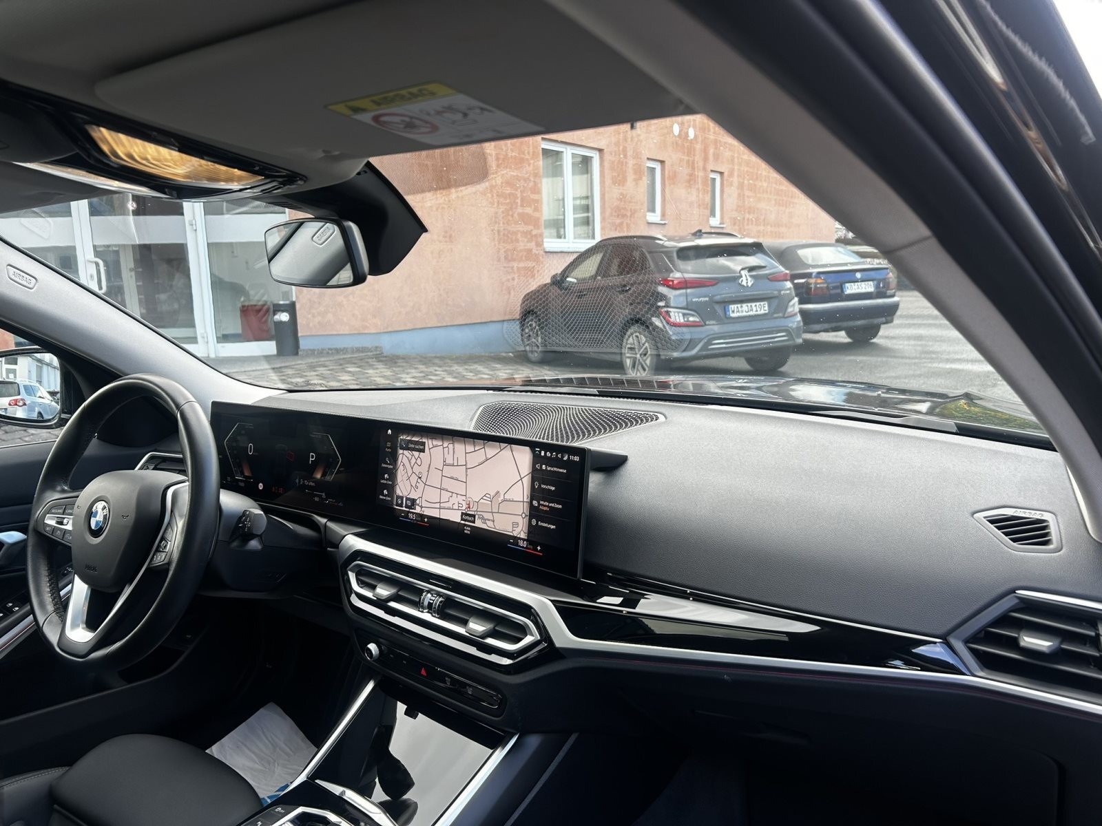 BMW 318 Touring Panorama LiveCockpit+ Sport ActiveGuard+ SHZ