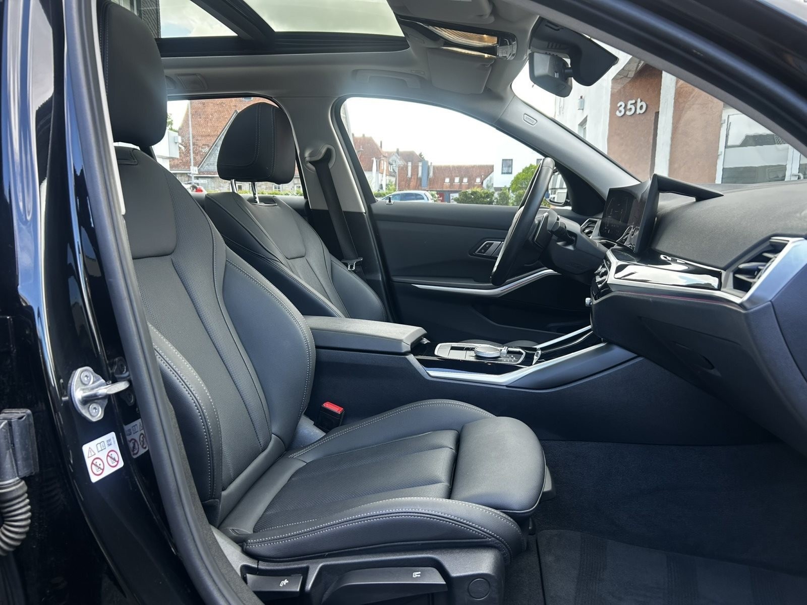 BMW 318 Touring Panorama LiveCockpit+ Sport ActiveGuard+ SHZ