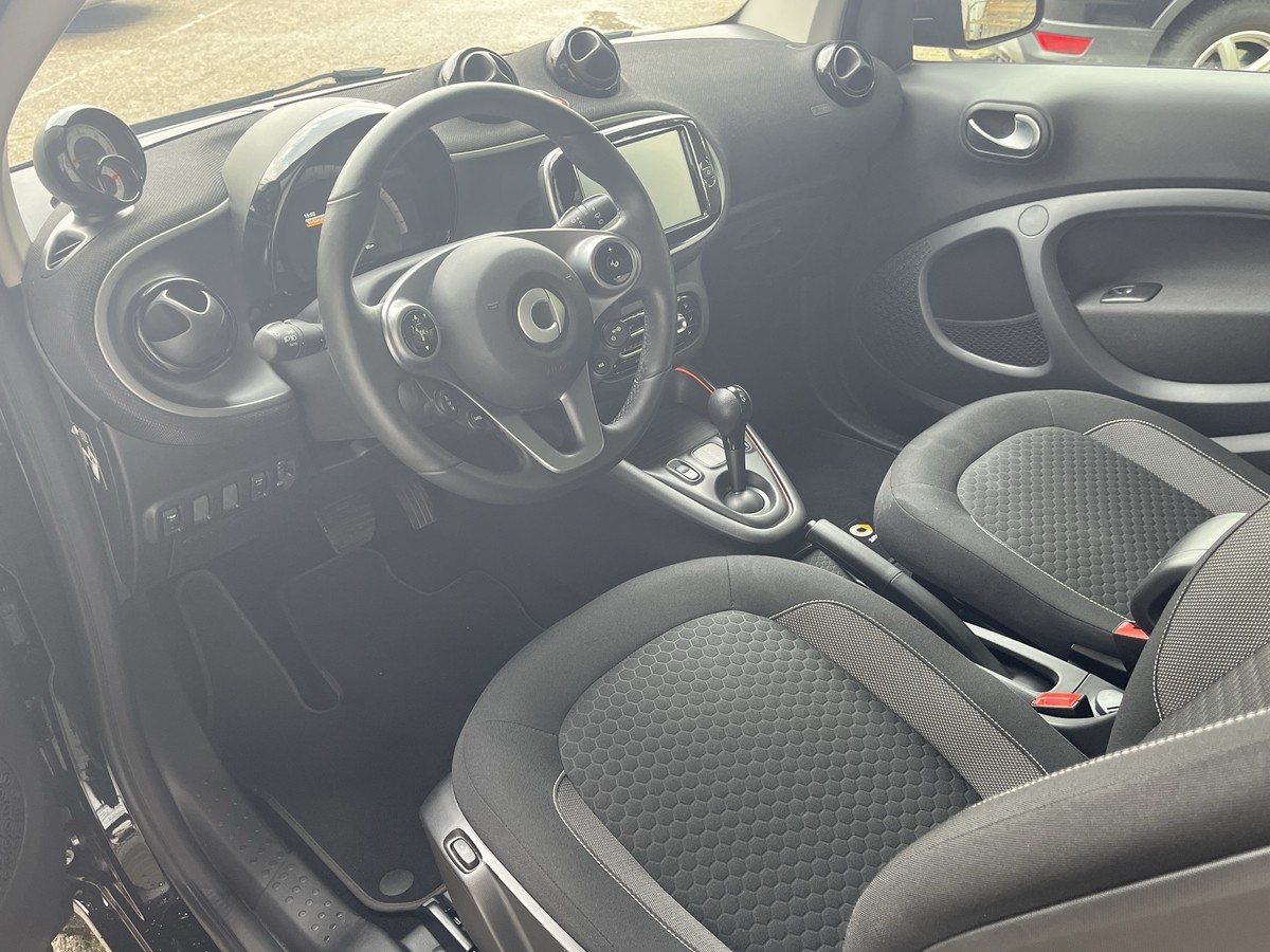 Smart ForTwo EQ cabrio*EXCLUSIVE*22kW*CAM*MEDIA*ALLW*LED*SHZ*