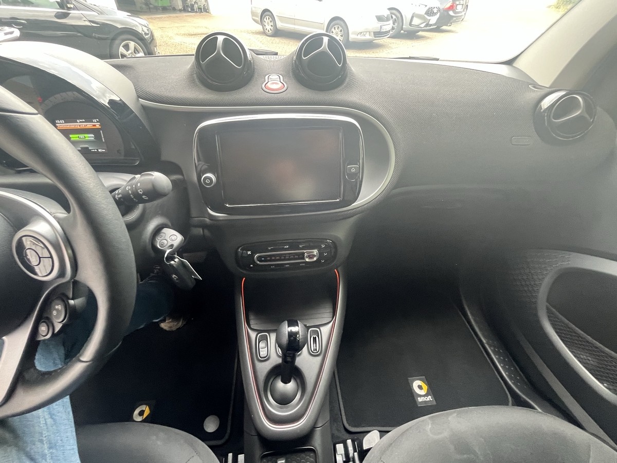Smart ForTwo EQ cabrio*EXCLUSIVE*22kW*CAM*MEDIA*ALLW*LED*SHZ*