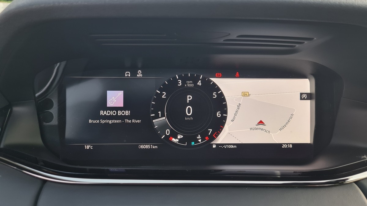 Land Rover Range Rover Evoque 2.0 P250 R-Dynamic HSE AWD AHK Pano