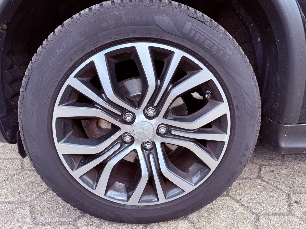 Mitsubishi ASX TOP 2,2 DI-D 4WD Automatik