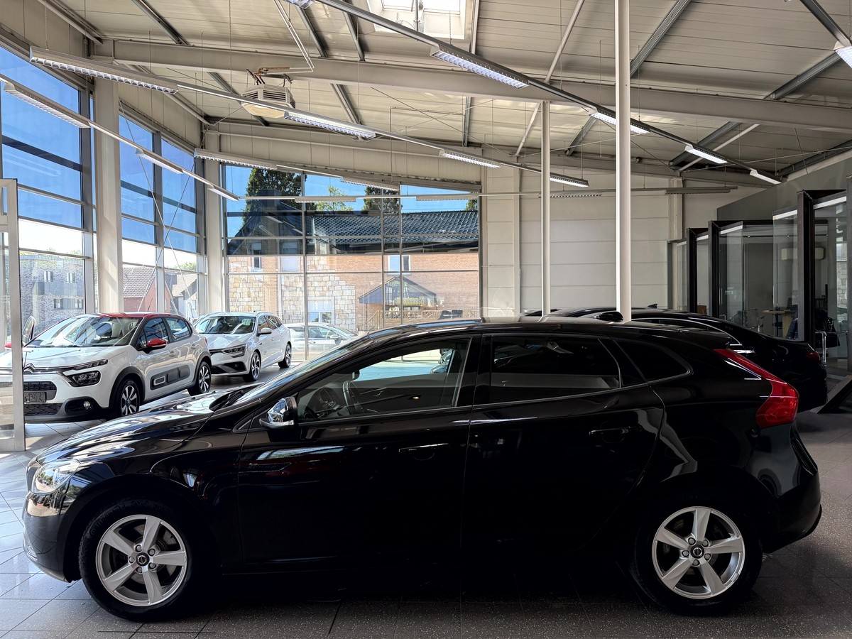 Volvo V40 V 40 T2 Kinetic Tempomat Navi SHZ PDC