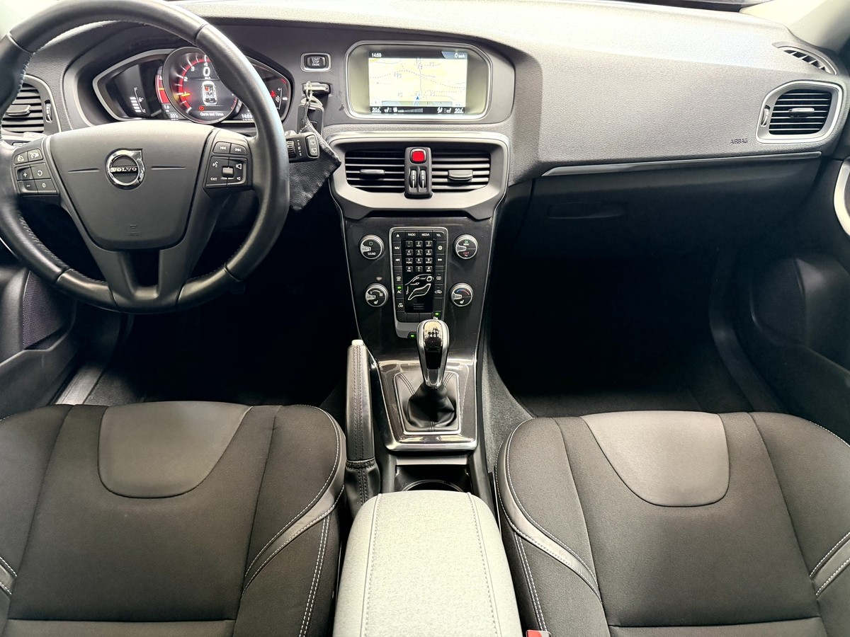 Volvo V40 V 40 T2 Kinetic Tempomat Navi SHZ PDC