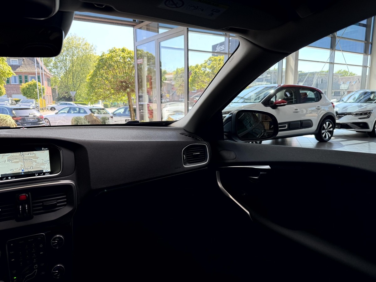 Volvo V40 V 40 T2 Kinetic Tempomat Navi SHZ PDC