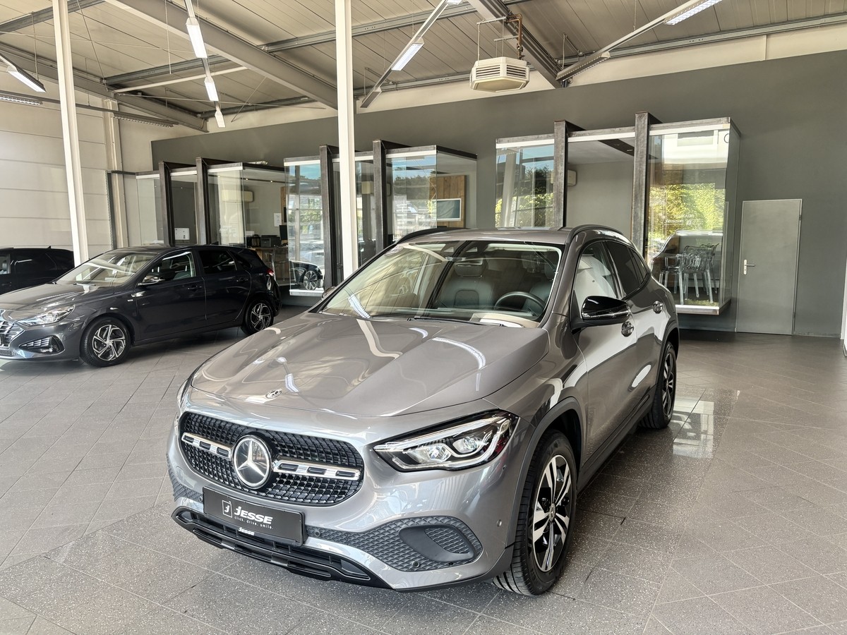 Mercedes-Benz GLA 250  Progressive Night LED MBUX AHK
