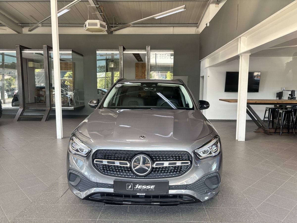 Mercedes-Benz GLA 250  Progressive Night LED MBUX AHK