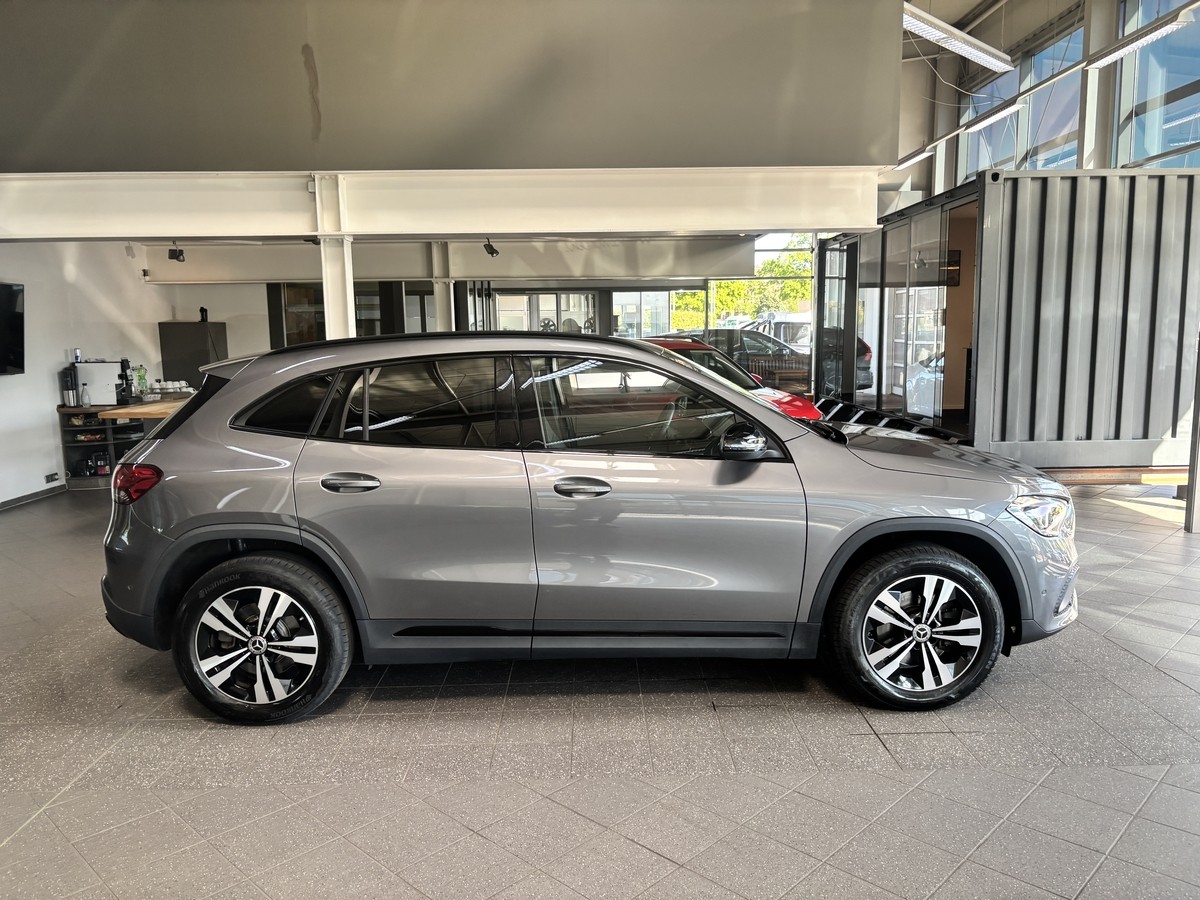 Mercedes-Benz GLA 250  Progressive Night LED MBUX AHK
