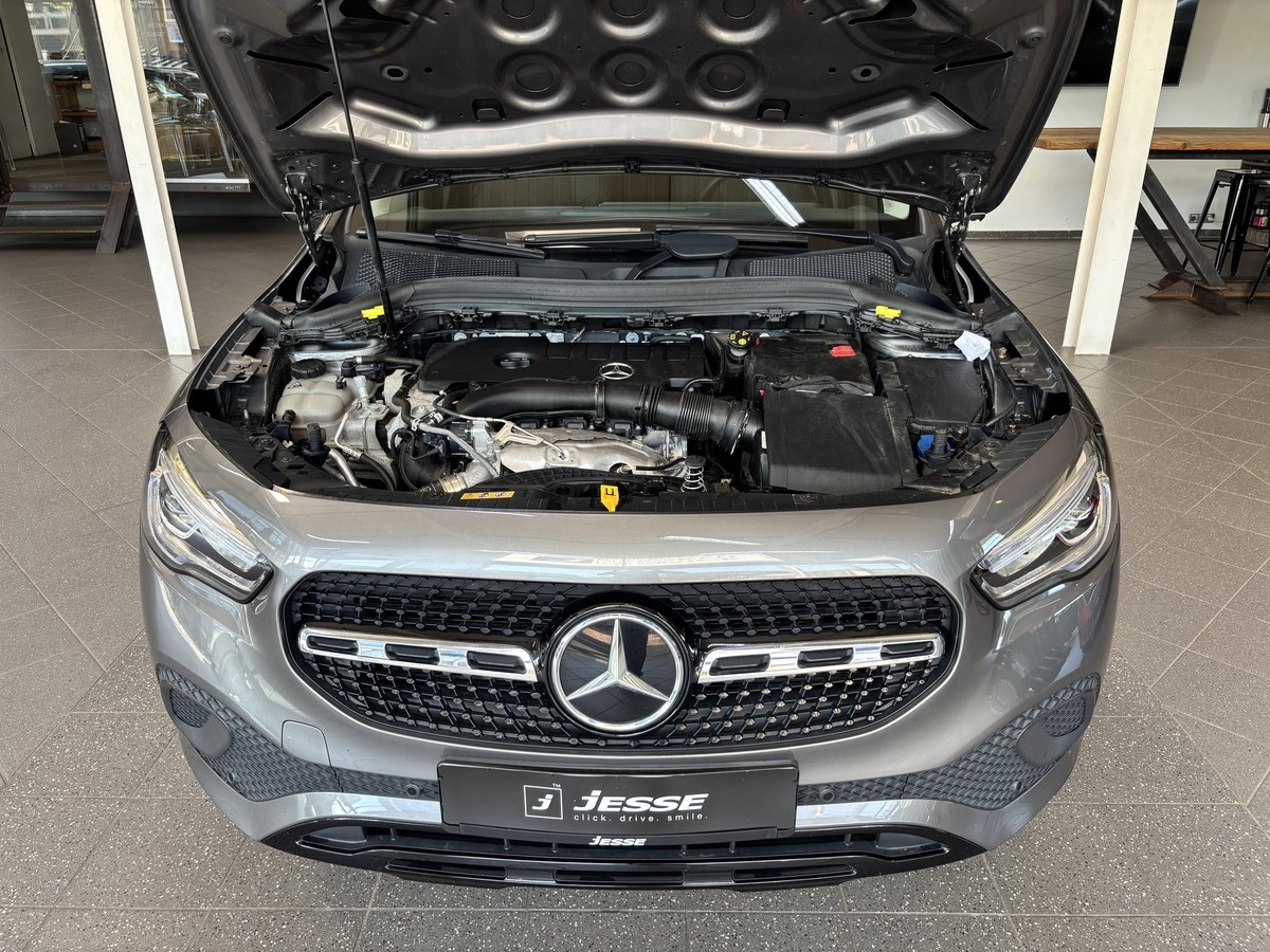 Mercedes-Benz GLA 250  Progressive Night LED MBUX AHK