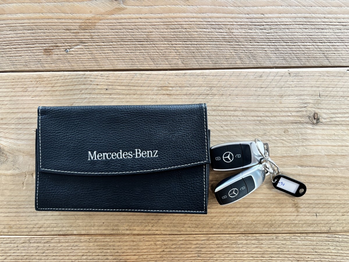 Mercedes-Benz GLA 250  Progressive Night LED MBUX AHK