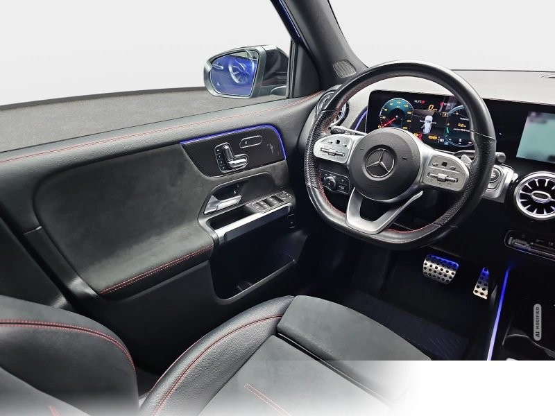 Mercedes-Benz GLB 200 D DCT AMG-Line AHK PANO LM