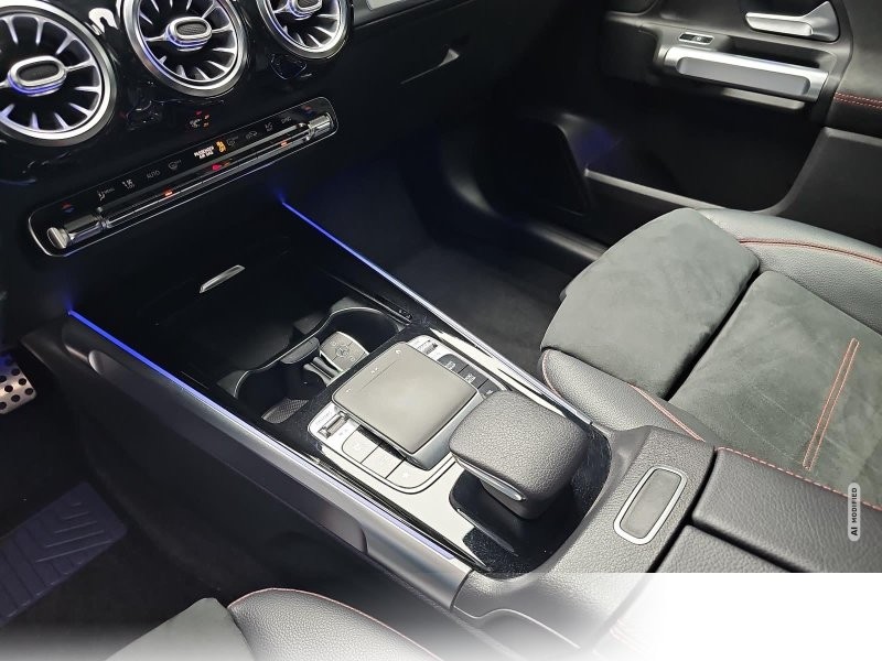 Mercedes-Benz GLB 200 D DCT AMG-Line AHK PANO LM