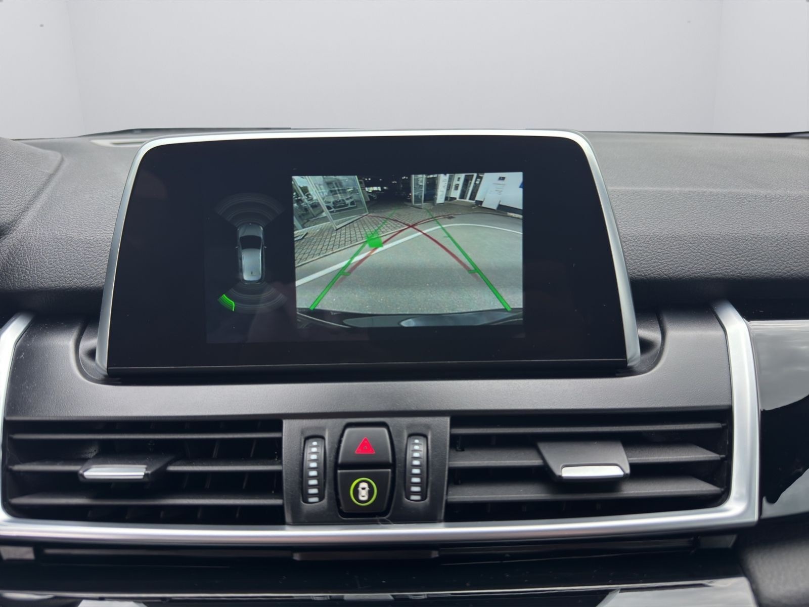 BMW 220 2 Active Tourer  i Aut. SportLine/AHK/LED/Nav