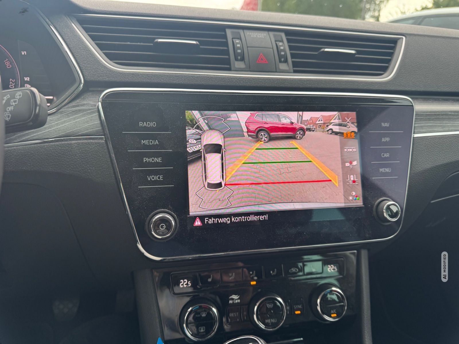 Skoda Superb Combi Style Leder Virtual Navi PDC AHK TOP