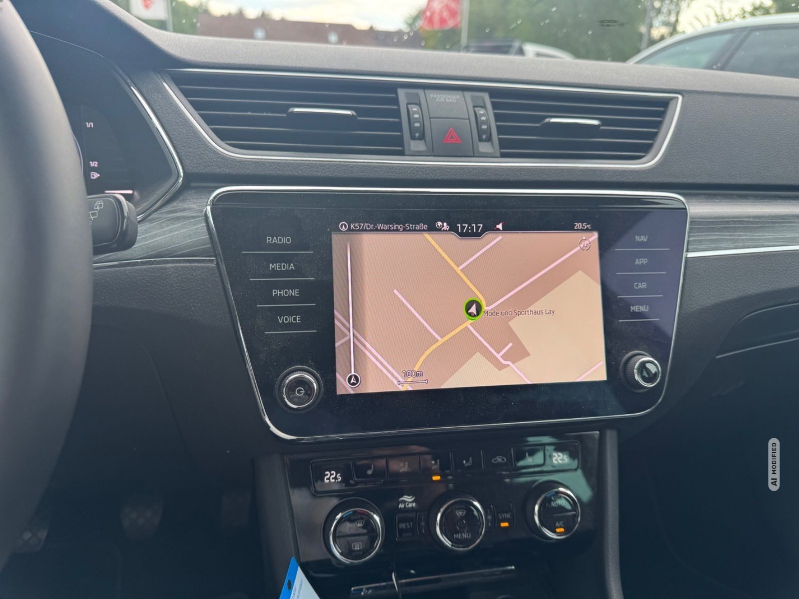 Skoda Superb Combi Style Leder Virtual Navi PDC AHK TOP