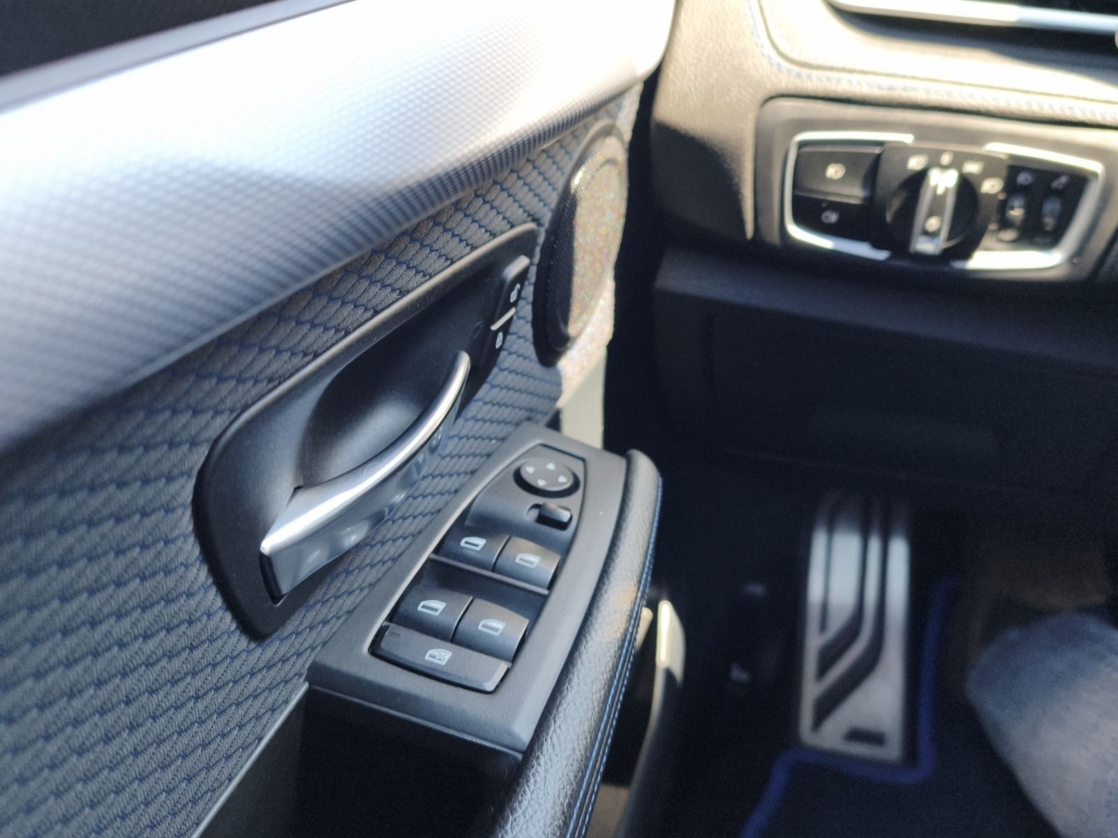 BMW 218 Active Tourer xDrive M Sport/AHK/ Garantie