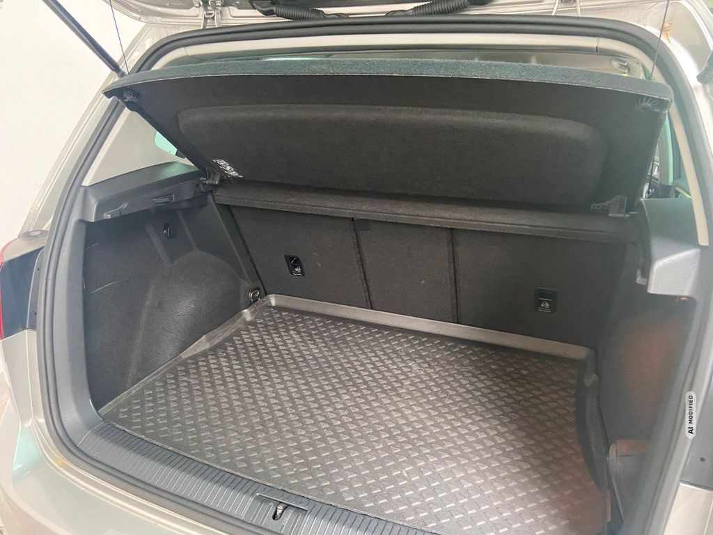 Volkswagen Golf Sportsvan VII Sitzheizung 2Z-Klima PDC V+H
