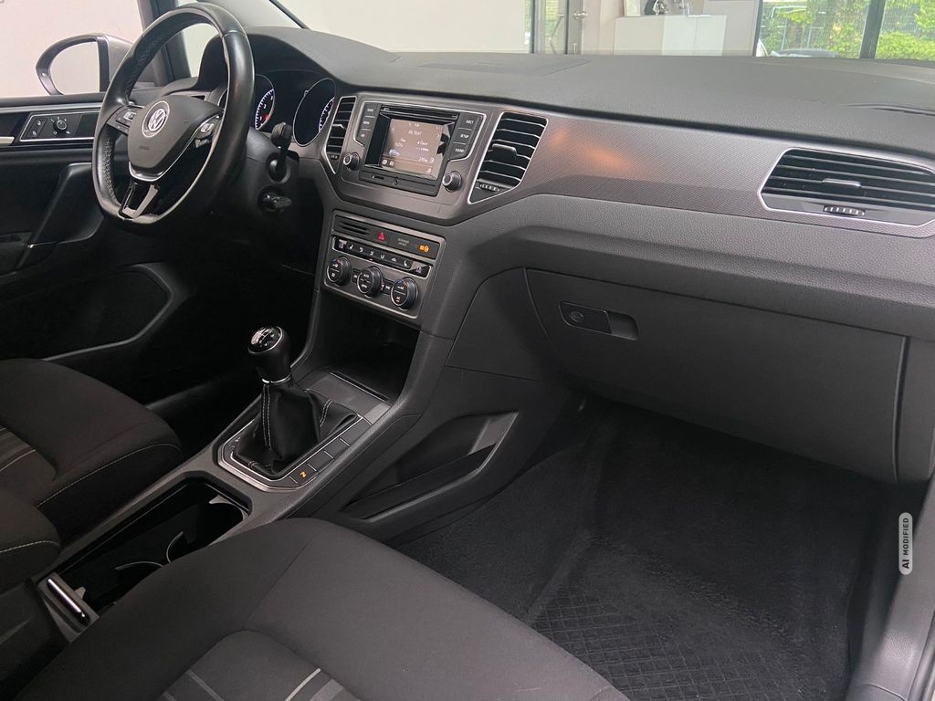 Volkswagen Golf Sportsvan VII Sitzheizung 2Z-Klima PDC V+H