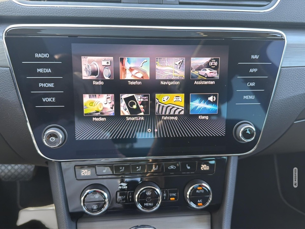 Skoda Superb Combi TDI 4x4* DSG* LED* Panodach* AHZV* 