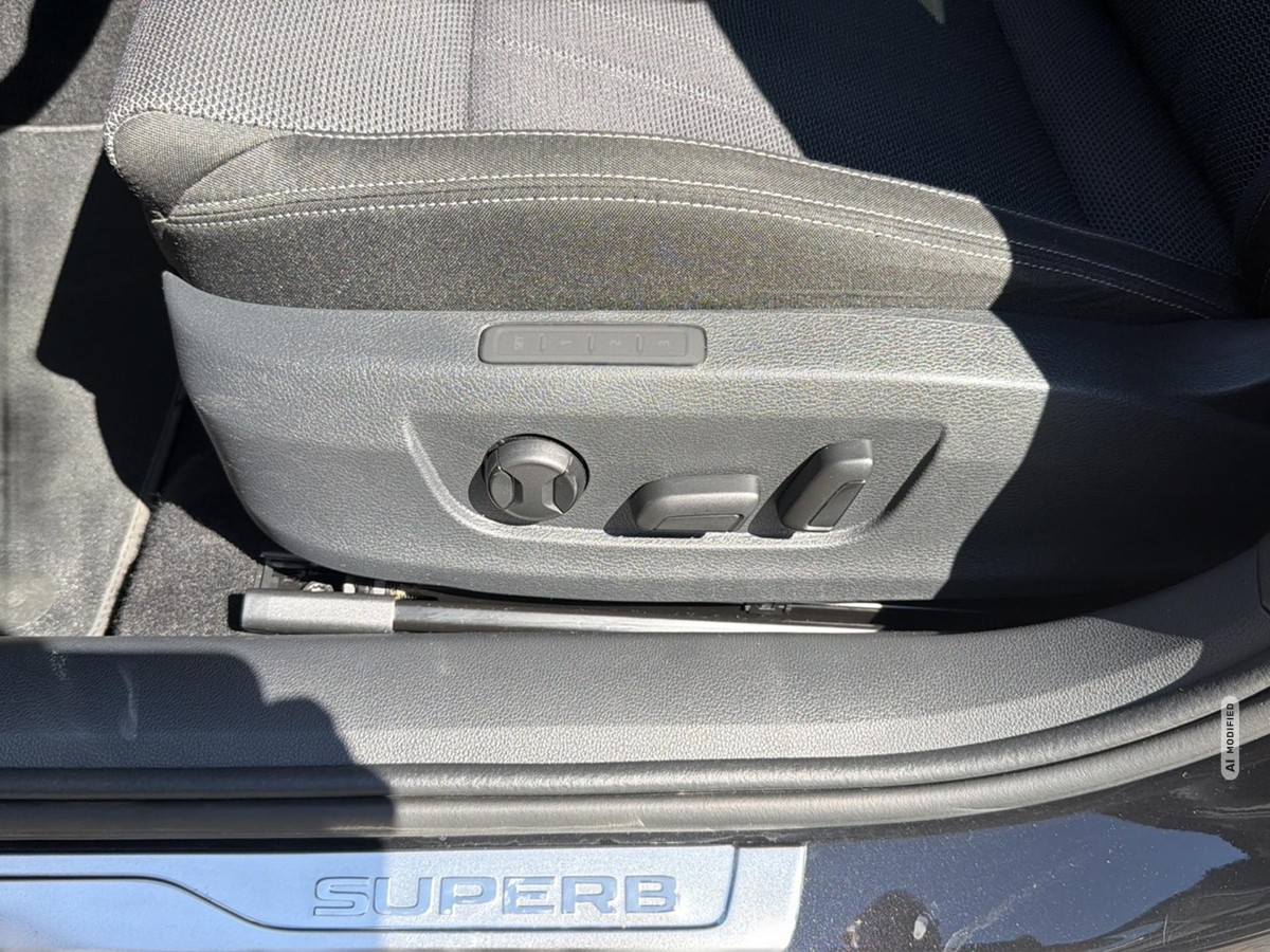 Skoda Superb Combi TDI 4x4* DSG* LED* Panodach* AHZV* 