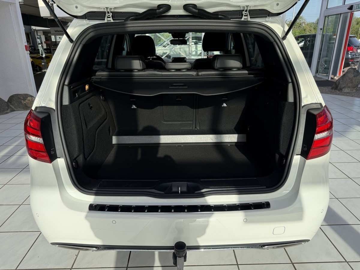 Mercedes-Benz B 180 Edition Urban