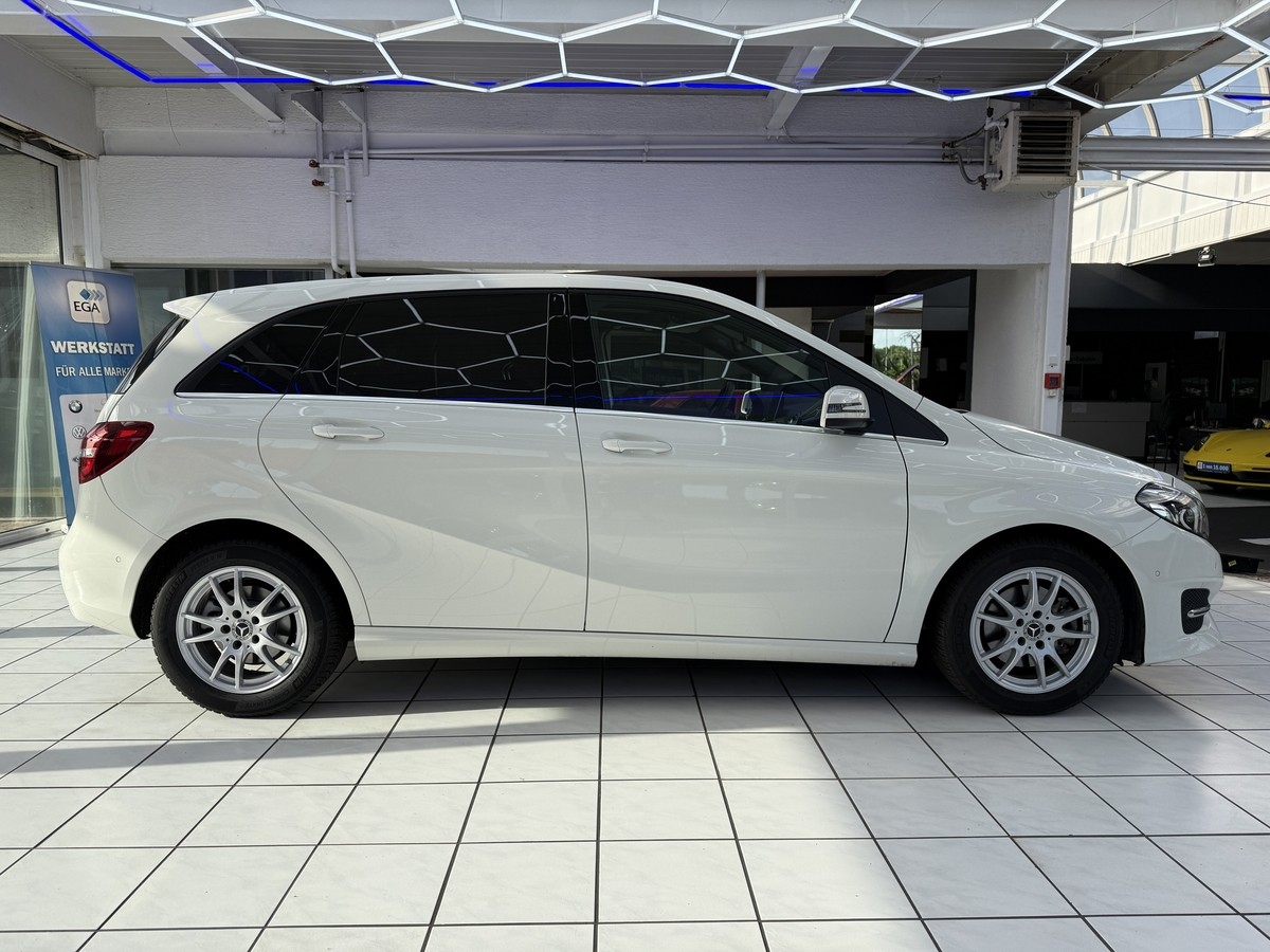 Mercedes-Benz B 180 Edition Urban
