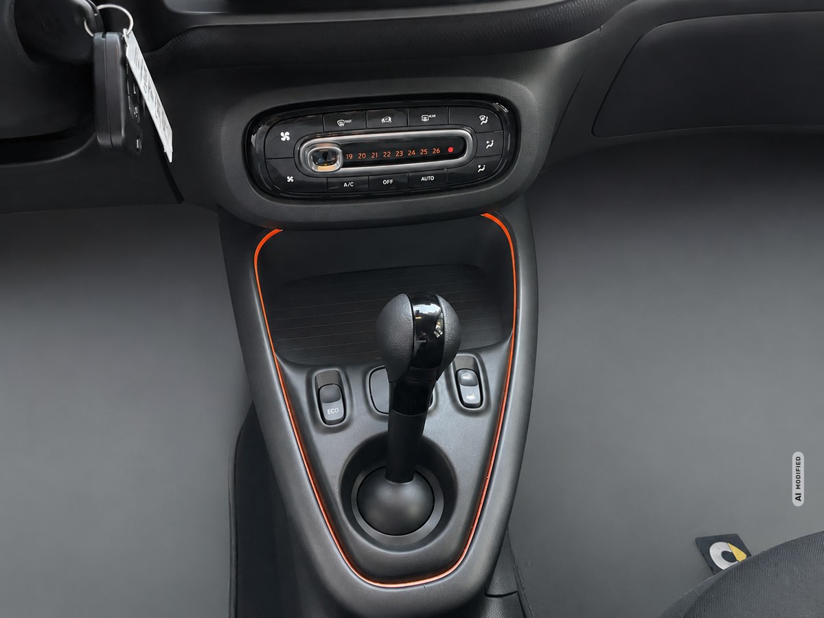Smart ForTwo EQ cabrio*EXCLUSIVE*22kW*CAM*MEDIA*ALLW*LED*SHZ*