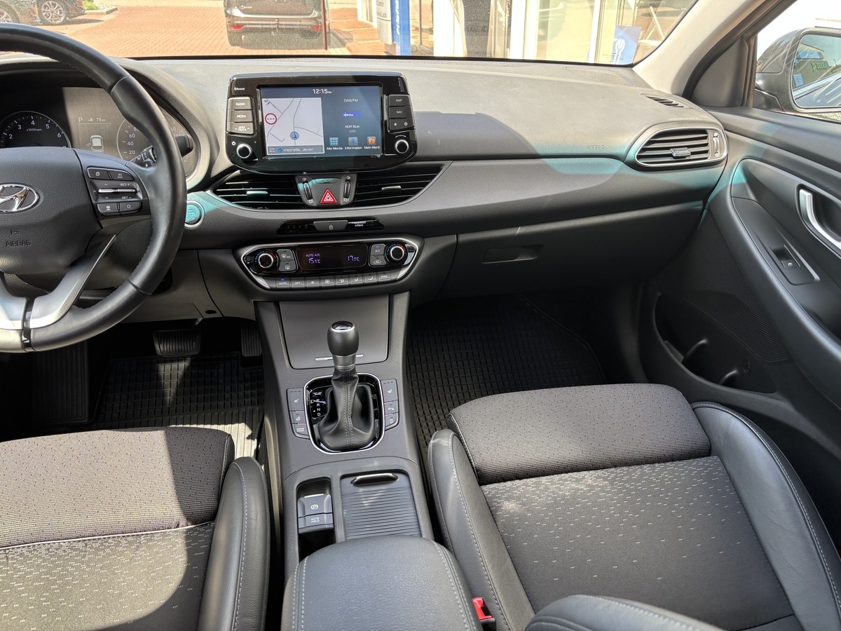 Hyundai i30 Premium, Automatik,Navi,LED