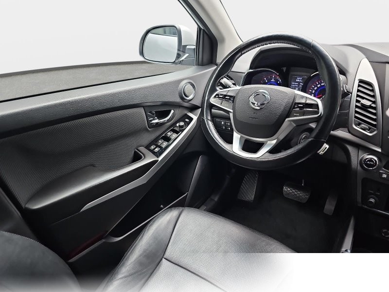 Ssangyong Korando 2.2 SAPPHIRE 4X2 GRA WINTER LM