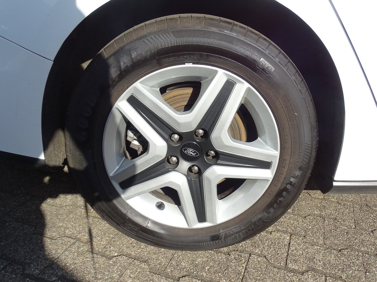 Ford Focus 1.5 EcoBlue Turnier Cool&Connect 