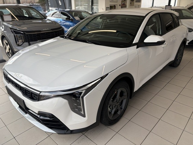 Kia K4 1.6 T-GDI DCT7 Navi LED auf Bestellung