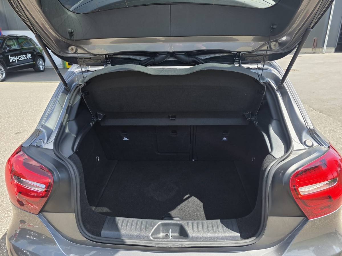 Mercedes-Benz A 45 AMG 4Matic AMG Perfor. AGA+Felgen Harman CarVertical 