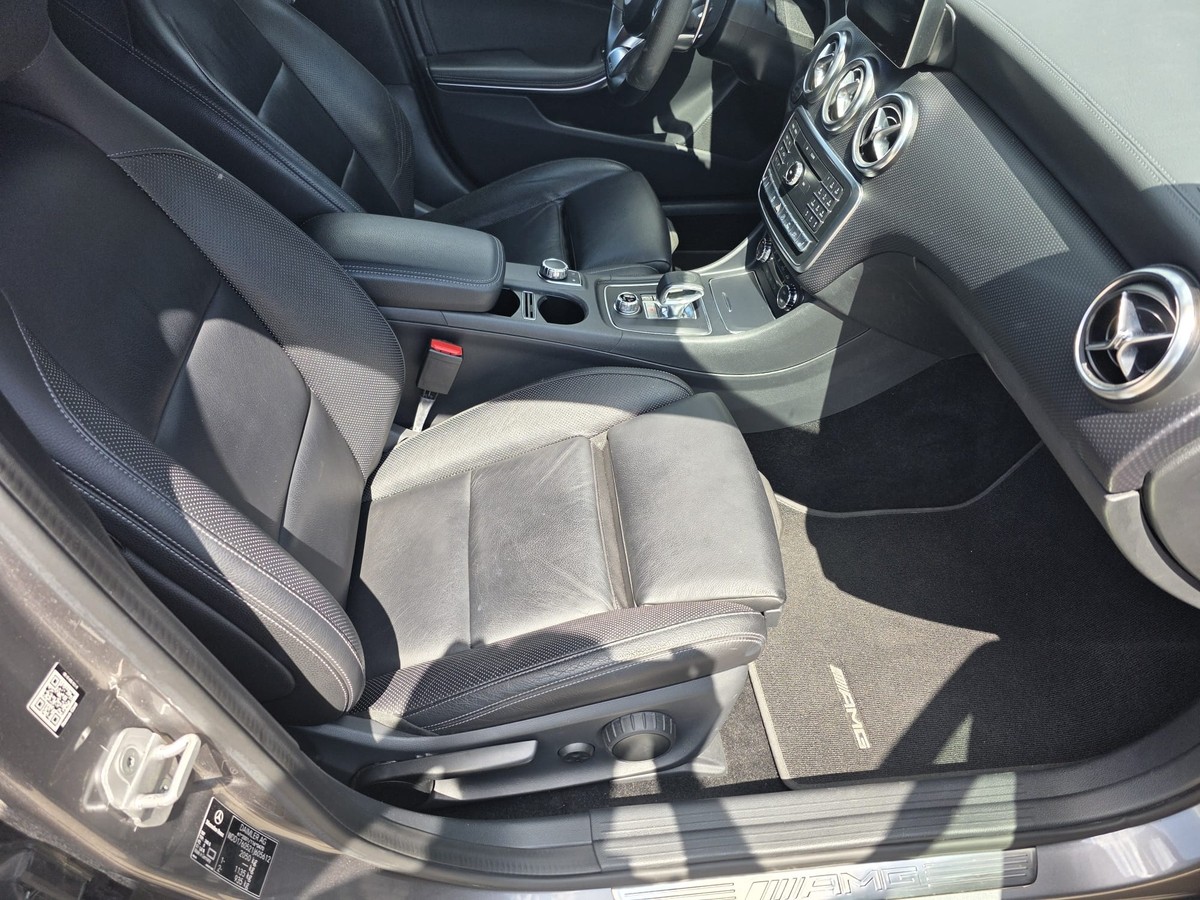 Mercedes-Benz A 45 AMG 4Matic AMG Perfor. AGA+Felgen Harman CarVertical 