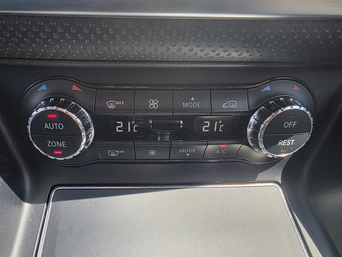 Mercedes-Benz A 45 AMG 4Matic AMG Perfor. AGA+Felgen Harman CarVertical 