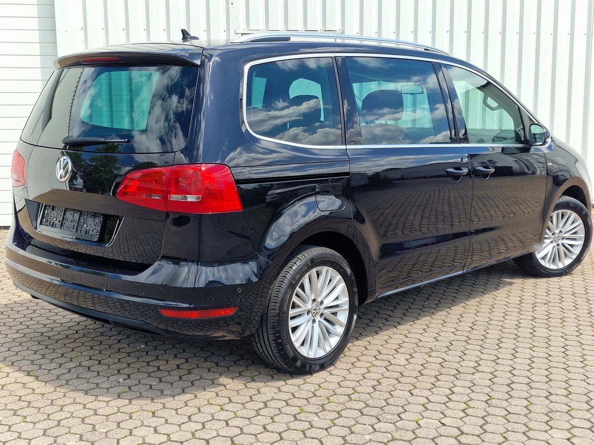 Volkswagen Sharan  Navi*Sitzheiz*R-Cam*Steuerkette neu !!!