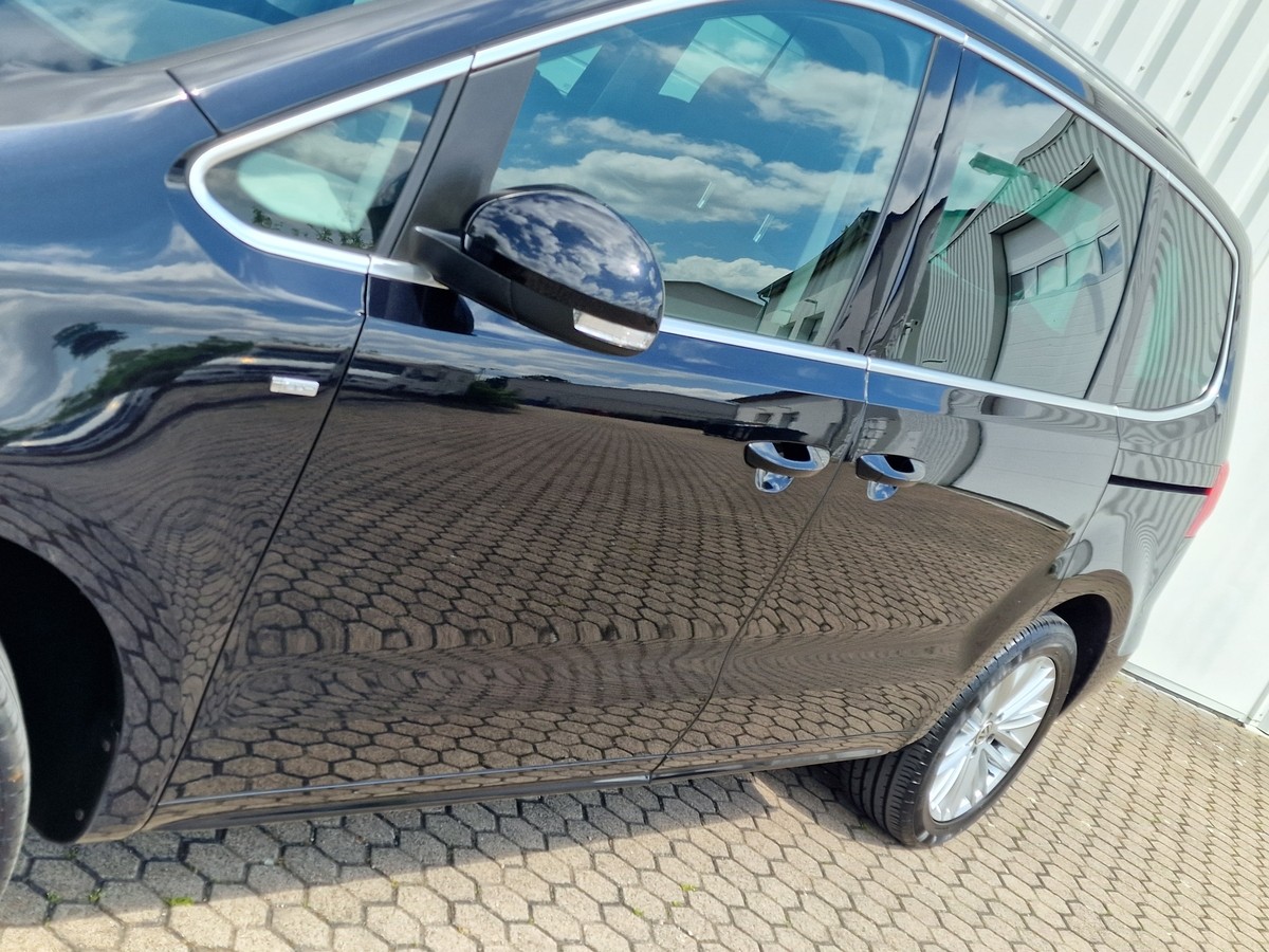 Volkswagen Sharan  Navi*Sitzheiz*R-Cam*Steuerkette neu !!!