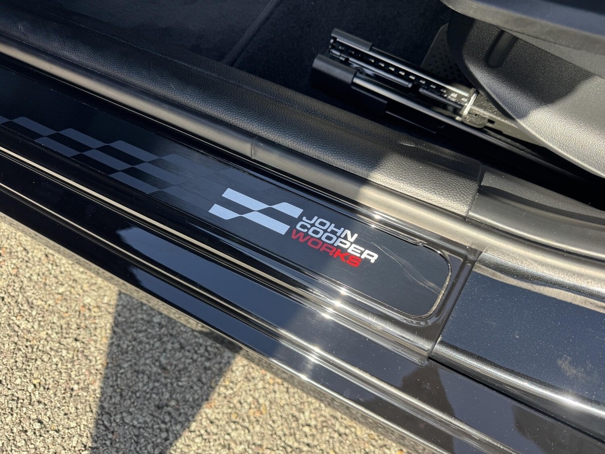 MINI John Cooper Works LED+H&K+Leder+Kamera+Pano+Spurhalte