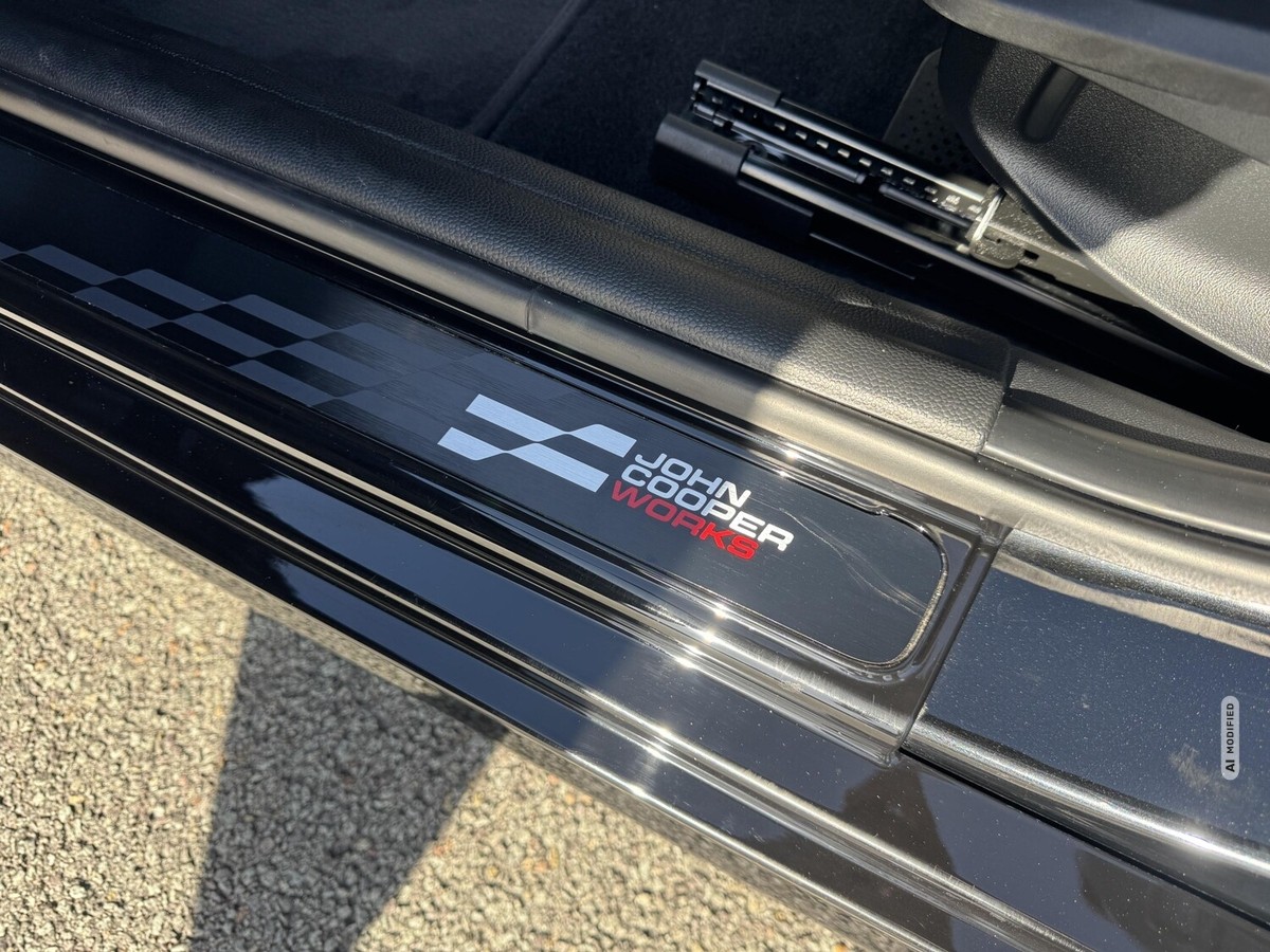 MINI John Cooper Works LED+H&K+Leder+Kamera+Pano+Spurhalte