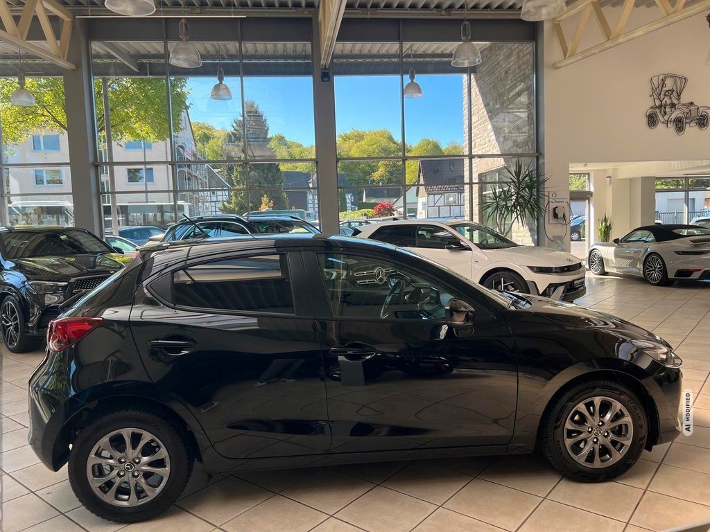 Mazda 2 Exclusive-Line*NAVI*SHZ*CARPL*Service+TÜV NEU