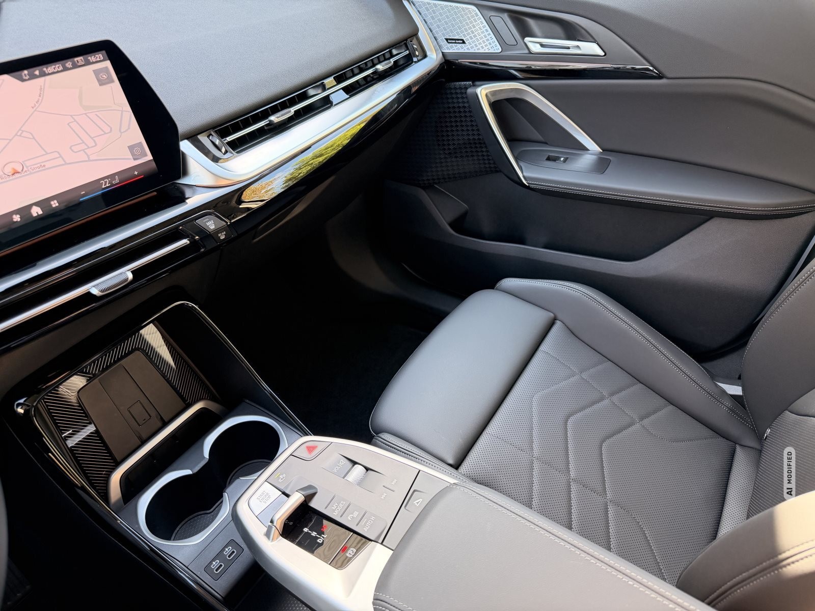 BMW X1 Panorama HarmanKardon HeadUp eSportsitze DrivningAss Prof