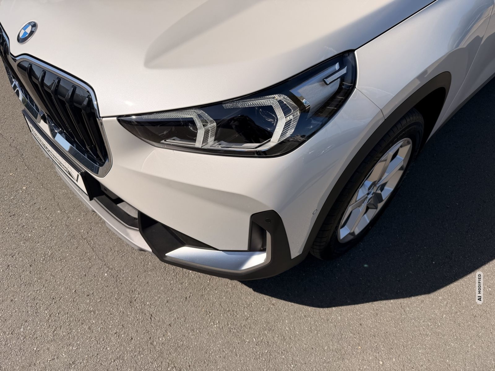 BMW X1 Panorama HarmanKardon HeadUp eSportsitze DrivningAss Prof