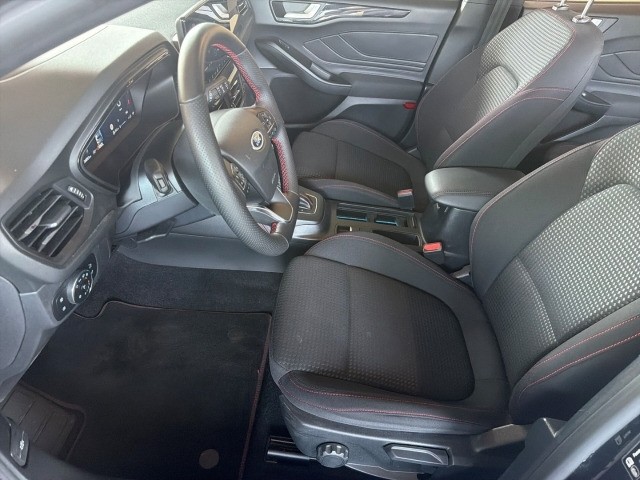 Ford Focus Turnier ST-Line X 1.0 EcoBoost +AHK+LED+ACC+TWA+RFK+M&S+NAVI+