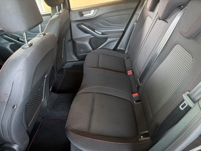 Ford Focus Turnier ST-Line X 1.0 EcoBoost +AHK+LED+ACC+TWA+RFK+M&S+NAVI+